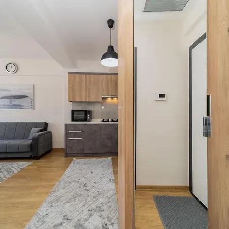Great Flat With Shared Pool In Kepez Διαμέρισμα
